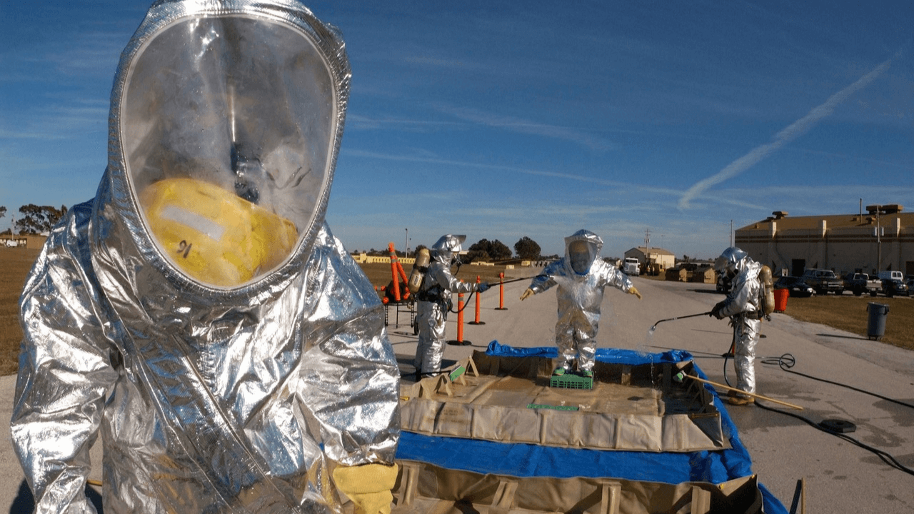 Chemical_Emergency_with_Hazmat_Suits